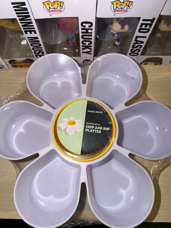 Other - Flower Petal Chip and Dip Platter